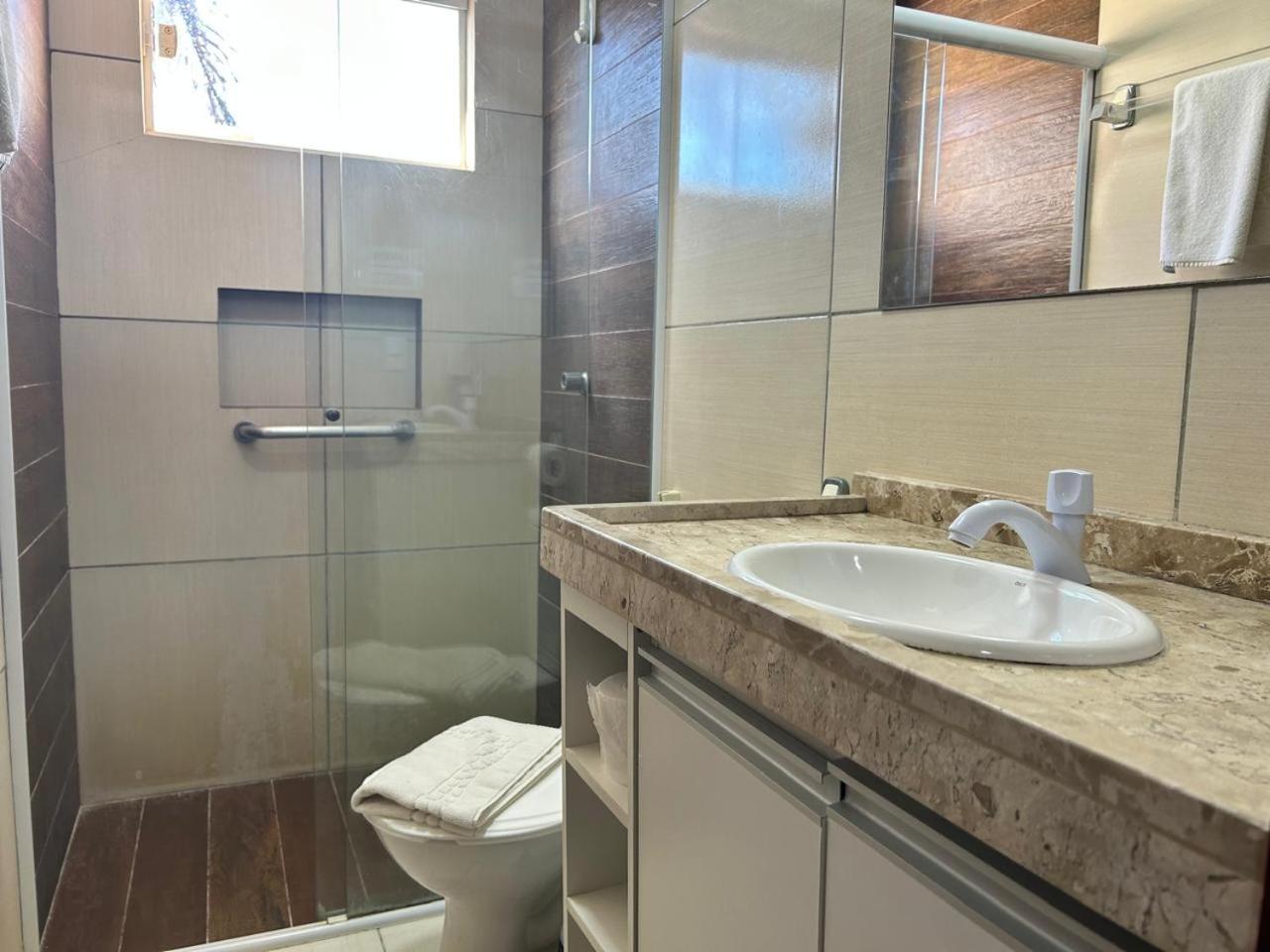 Quarto Triplo com Varanda
